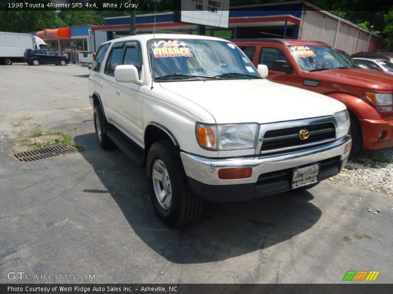 White / Gray 1998 Toyota 4Runner SR5 4x4