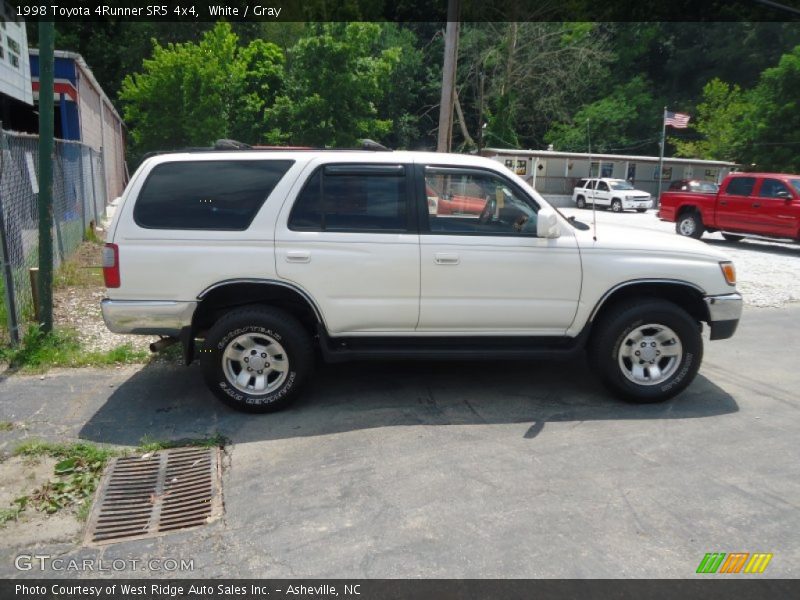White / Gray 1998 Toyota 4Runner SR5 4x4