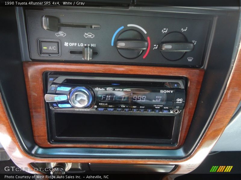 White / Gray 1998 Toyota 4Runner SR5 4x4