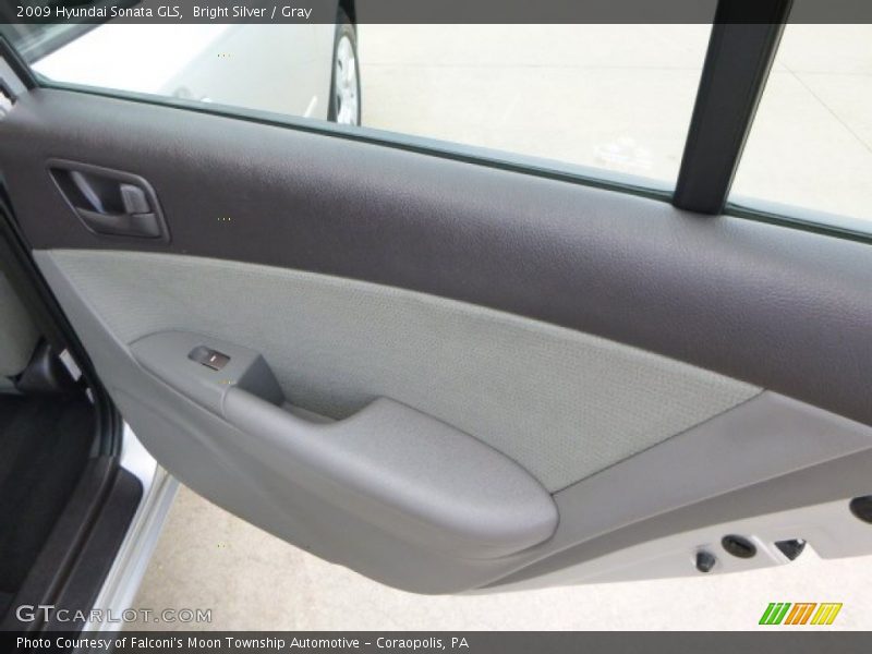 Bright Silver / Gray 2009 Hyundai Sonata GLS