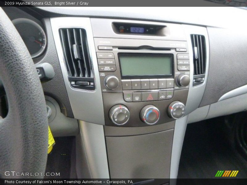 Bright Silver / Gray 2009 Hyundai Sonata GLS