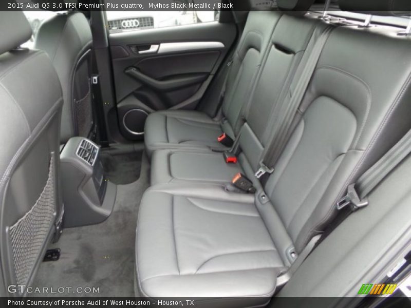 Rear Seat of 2015 Q5 3.0 TFSI Premium Plus quattro