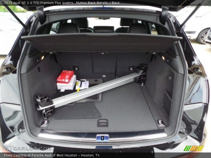  2015 Q5 3.0 TFSI Premium Plus quattro Trunk