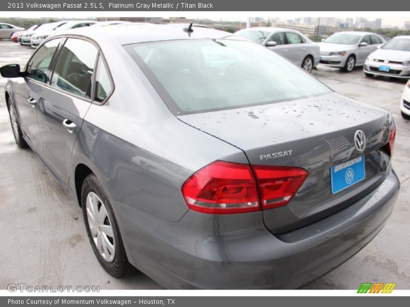Platinum Gray Metallic / Titan Black 2013 Volkswagen Passat 2.5L S
