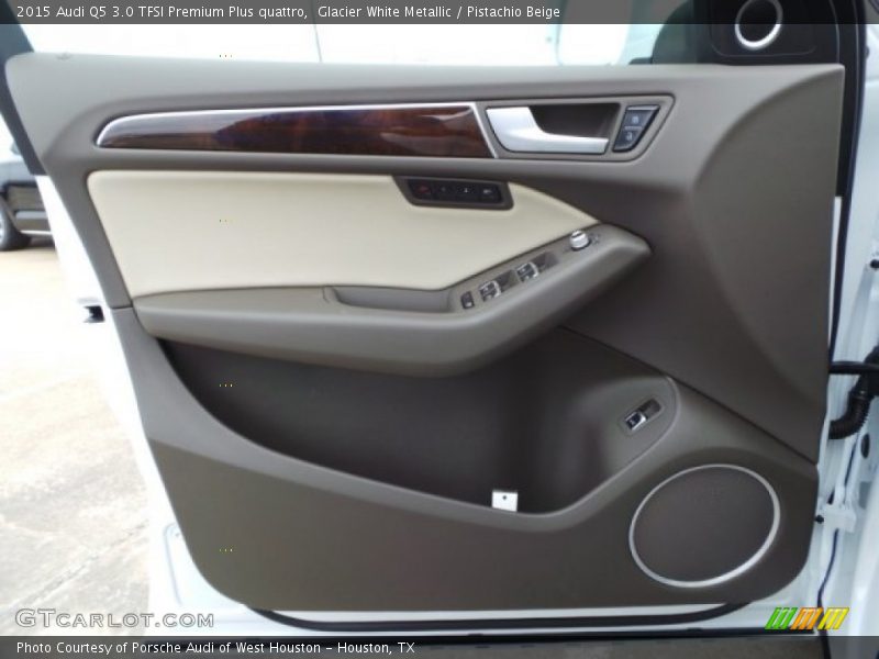 Door Panel of 2015 Q5 3.0 TFSI Premium Plus quattro