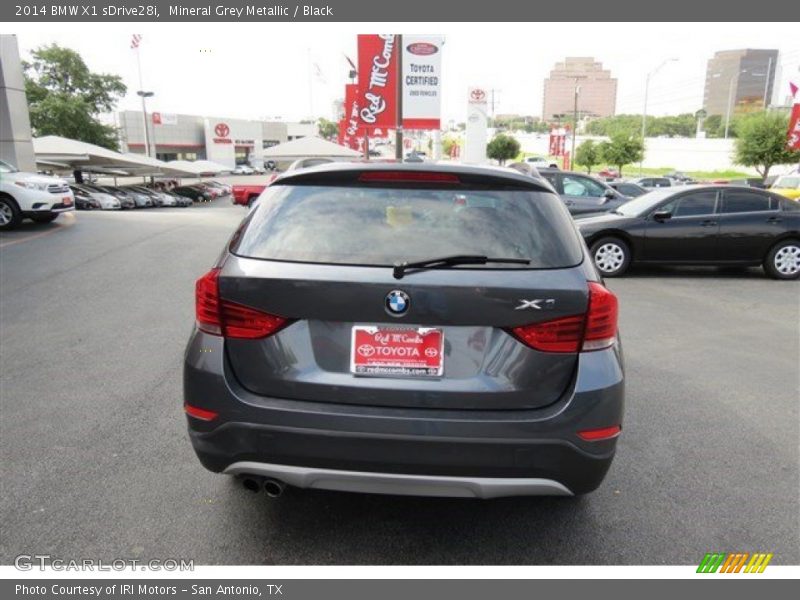 Mineral Grey Metallic / Black 2014 BMW X1 sDrive28i