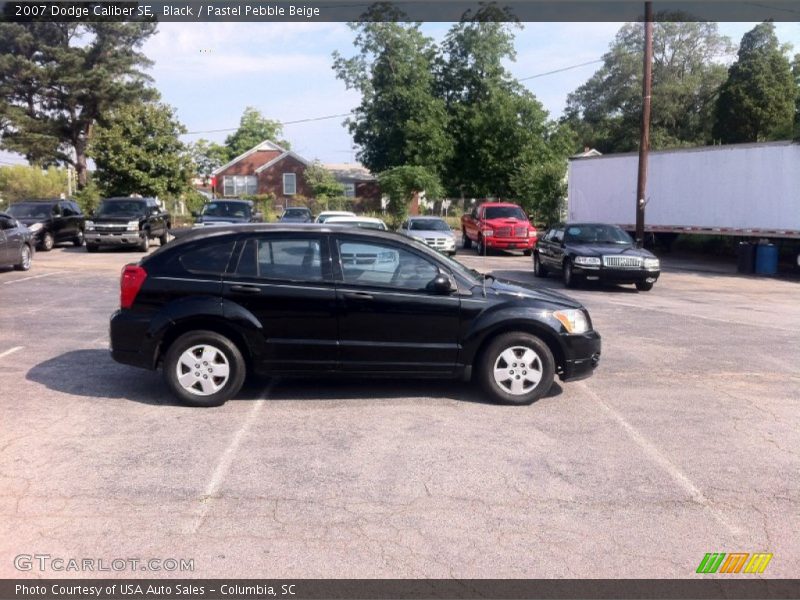 Black / Pastel Pebble Beige 2007 Dodge Caliber SE