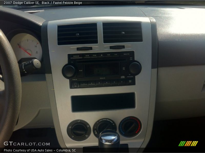 Black / Pastel Pebble Beige 2007 Dodge Caliber SE