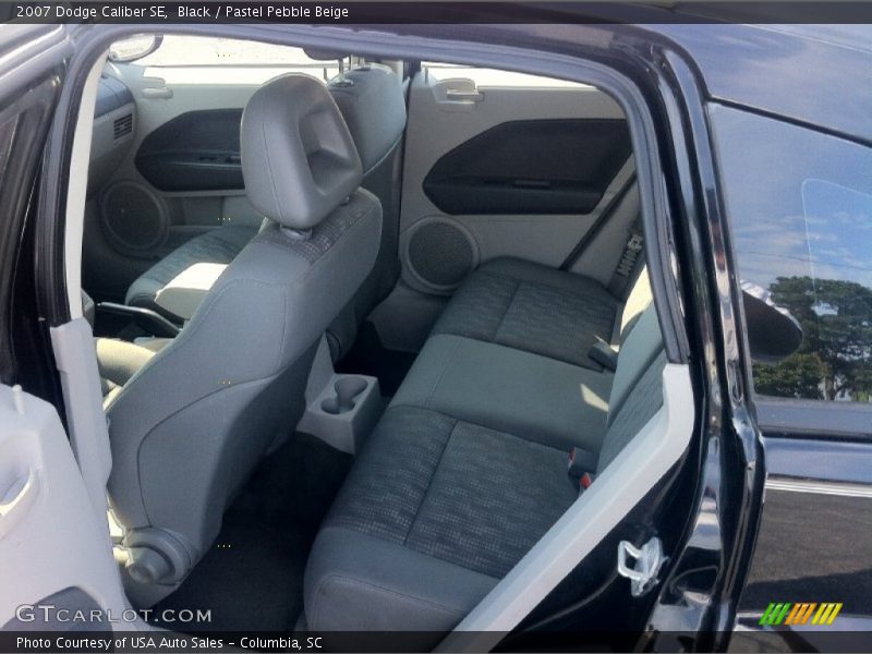 Black / Pastel Pebble Beige 2007 Dodge Caliber SE