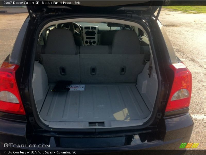 Black / Pastel Pebble Beige 2007 Dodge Caliber SE