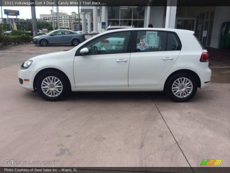 Candy White / Titan Black 2011 Volkswagen Golf 4 Door