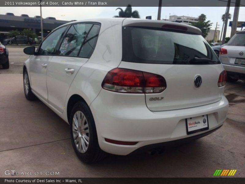 Candy White / Titan Black 2011 Volkswagen Golf 4 Door