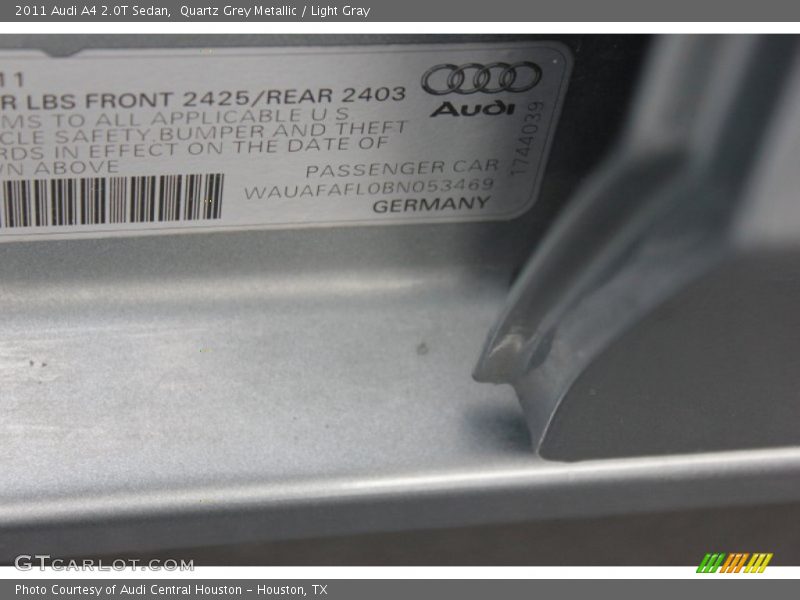 Quartz Grey Metallic / Light Gray 2011 Audi A4 2.0T Sedan