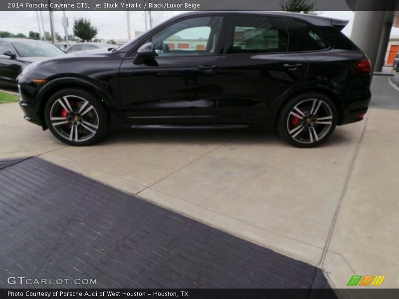 Jet Black Metallic / Black/Luxor Beige 2014 Porsche Cayenne GTS