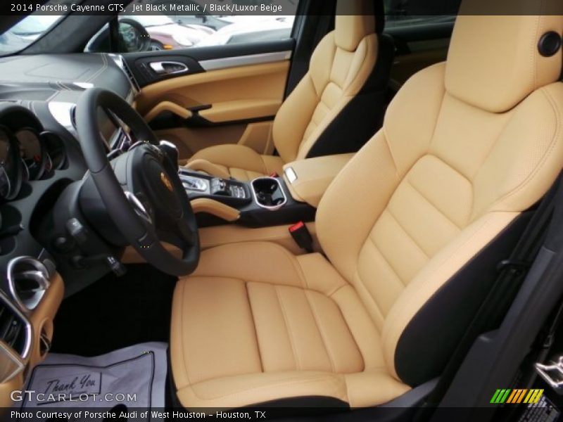 Front Seat of 2014 Cayenne GTS