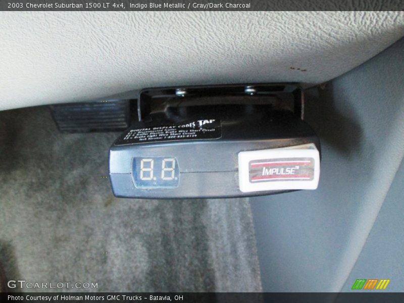 Indigo Blue Metallic / Gray/Dark Charcoal 2003 Chevrolet Suburban 1500 LT 4x4