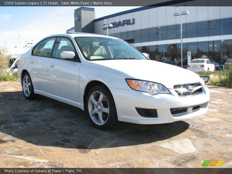 Satin White Pearl / Warm Ivory 2009 Subaru Legacy 2.5i Sedan