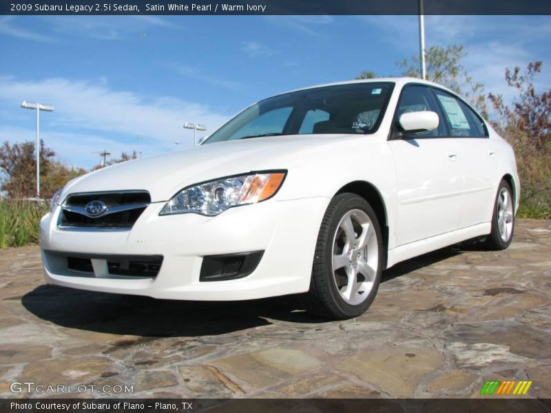 Satin White Pearl / Warm Ivory 2009 Subaru Legacy 2.5i Sedan