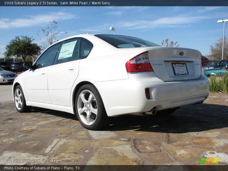 Satin White Pearl / Warm Ivory 2009 Subaru Legacy 2.5i Sedan