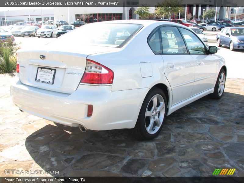 Satin White Pearl / Warm Ivory 2009 Subaru Legacy 2.5i Sedan
