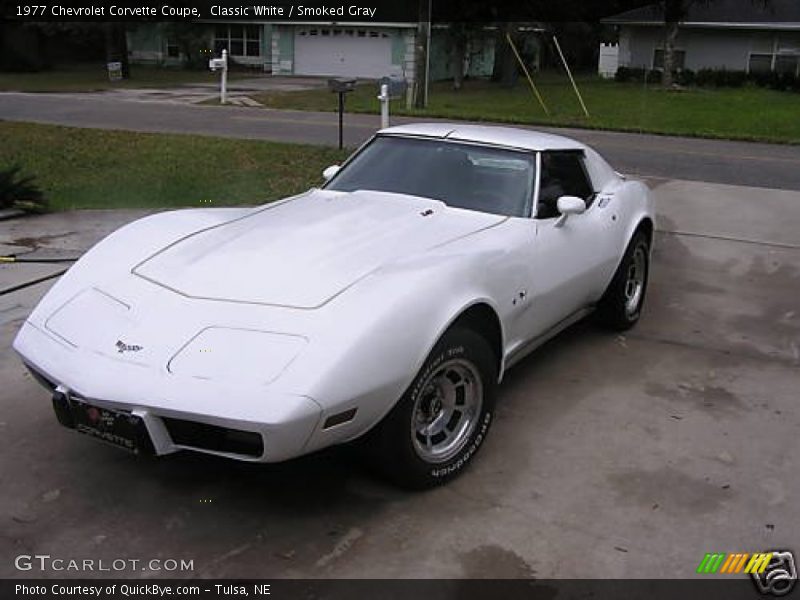 Classic White / Smoked Gray 1977 Chevrolet Corvette Coupe