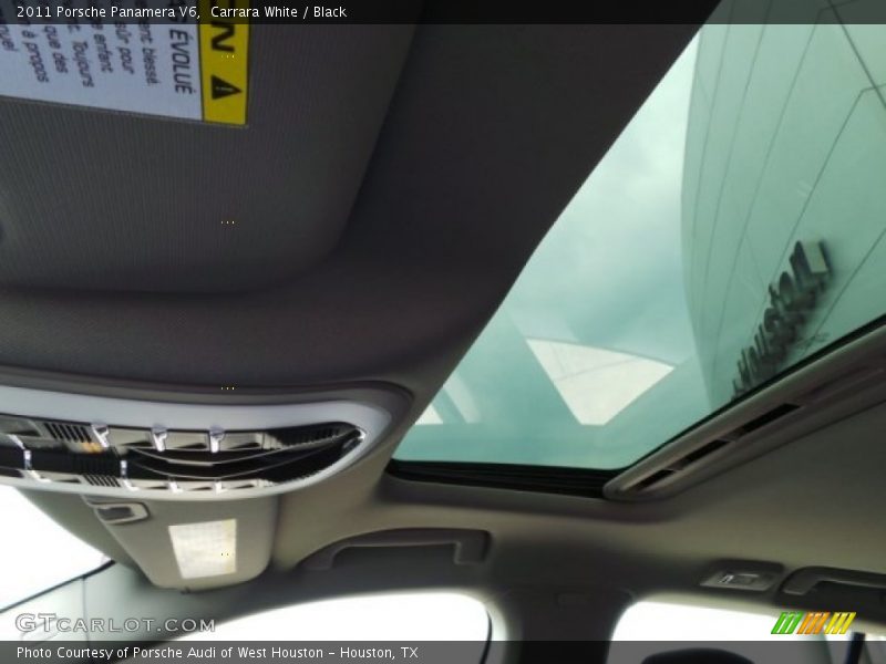 Carrara White / Black 2011 Porsche Panamera V6
