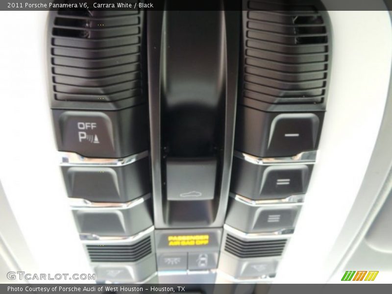 Carrara White / Black 2011 Porsche Panamera V6