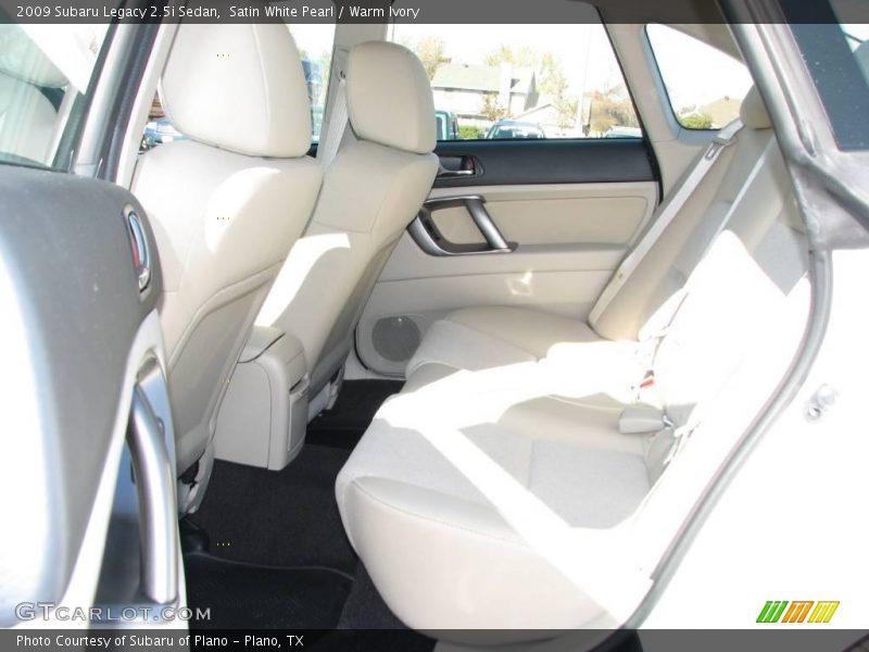 Satin White Pearl / Warm Ivory 2009 Subaru Legacy 2.5i Sedan