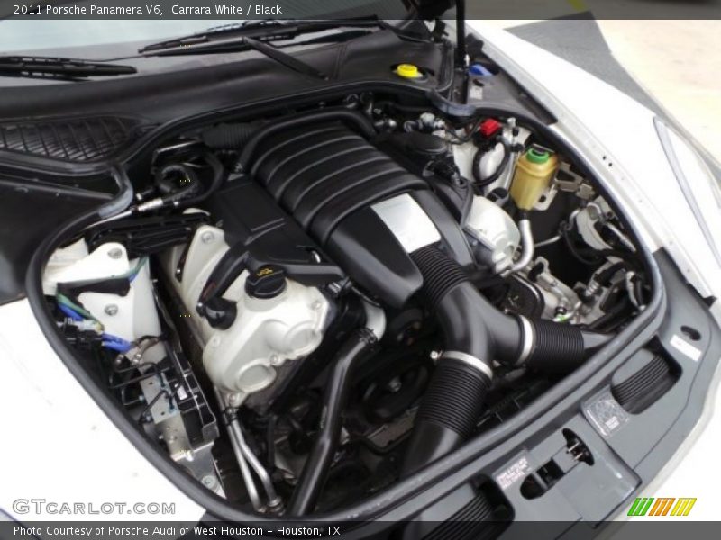 Carrara White / Black 2011 Porsche Panamera V6