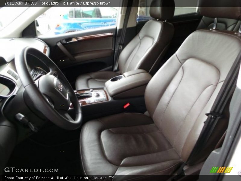 Front Seat of 2011 Q7 3.0 TFSI quattro