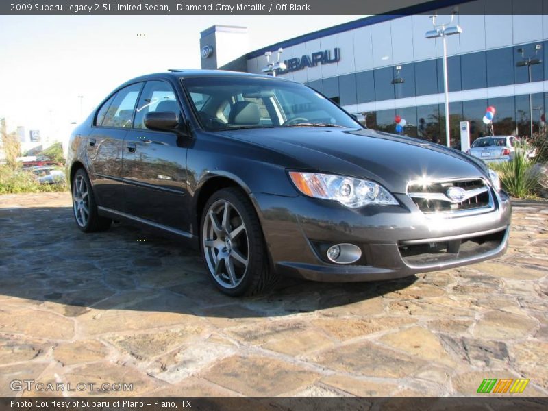 Front 3/4 View of 2009 Legacy 2.5i Limited Sedan