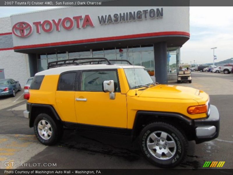 Sun Fusion / Dark Charcoal 2007 Toyota FJ Cruiser 4WD