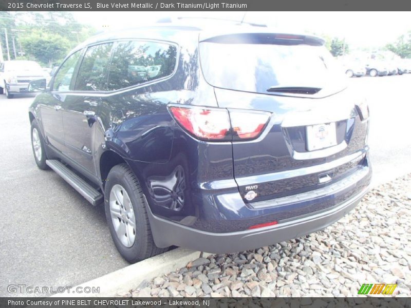 Blue Velvet Metallic / Dark Titanium/Light Titanium 2015 Chevrolet Traverse LS