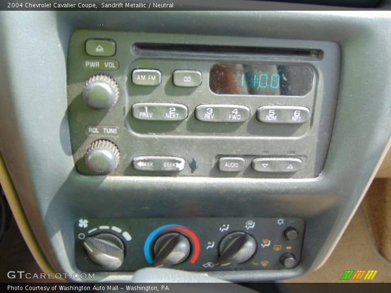 Sandrift Metallic / Neutral 2004 Chevrolet Cavalier Coupe