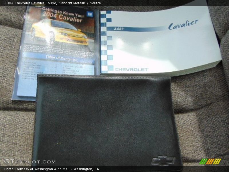Sandrift Metallic / Neutral 2004 Chevrolet Cavalier Coupe