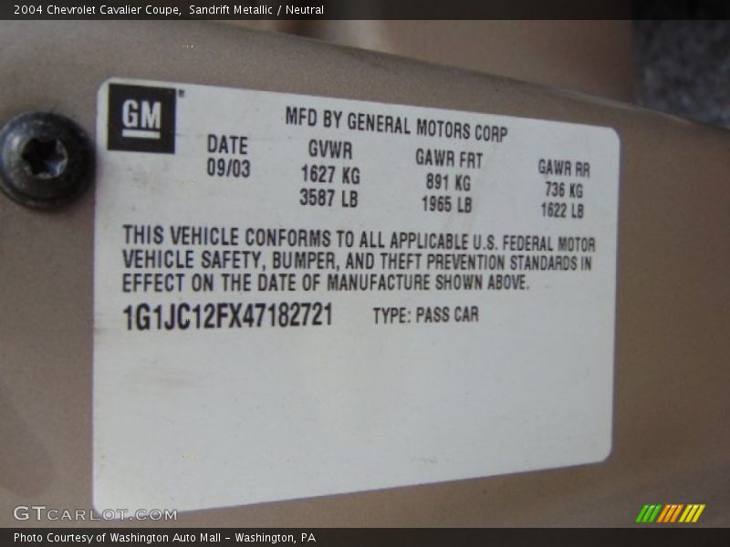 Sandrift Metallic / Neutral 2004 Chevrolet Cavalier Coupe