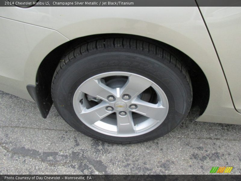 Champagne Silver Metallic / Jet Black/Titanium 2014 Chevrolet Malibu LS