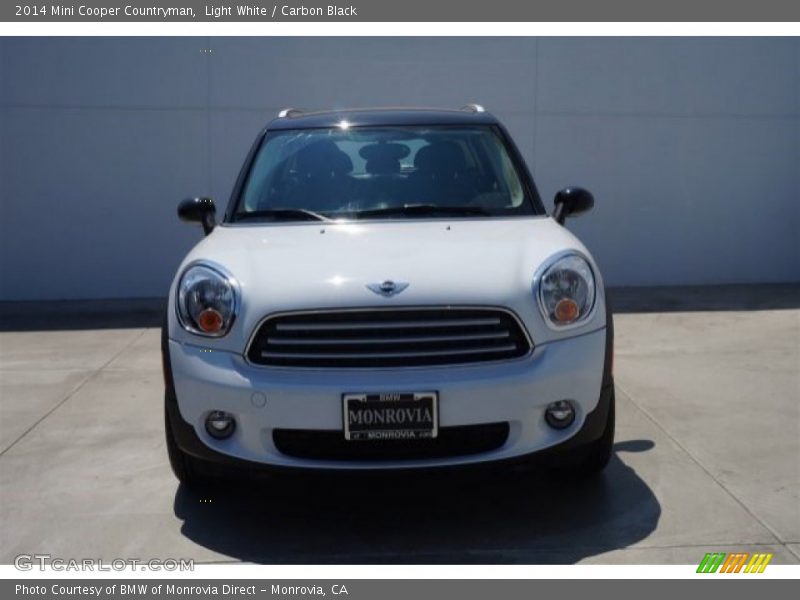 Light White / Carbon Black 2014 Mini Cooper Countryman