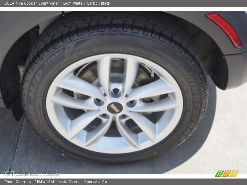 Light White / Carbon Black 2014 Mini Cooper Countryman