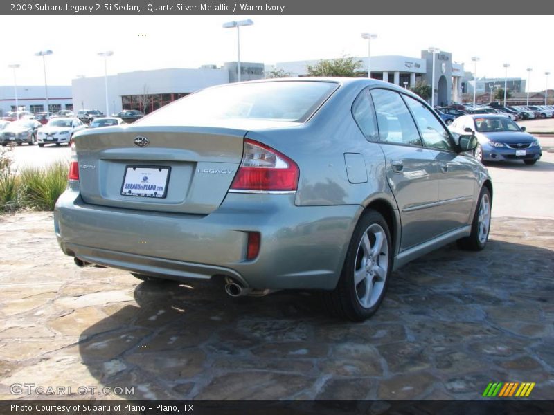 Quartz Silver Metallic / Warm Ivory 2009 Subaru Legacy 2.5i Sedan