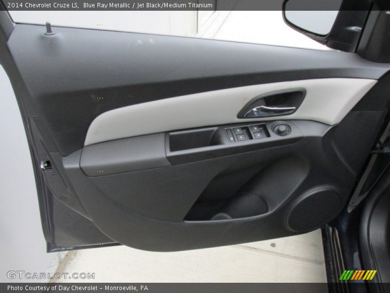 Blue Ray Metallic / Jet Black/Medium Titanium 2014 Chevrolet Cruze LS