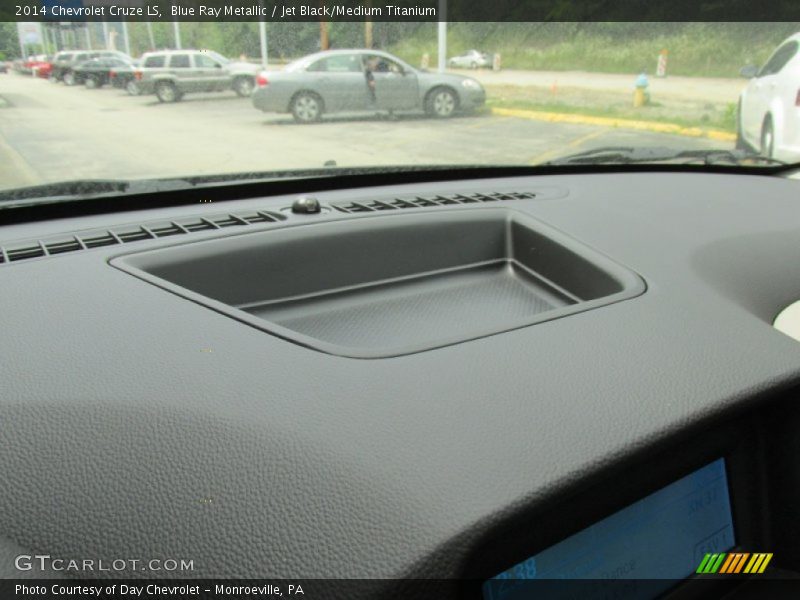 Blue Ray Metallic / Jet Black/Medium Titanium 2014 Chevrolet Cruze LS