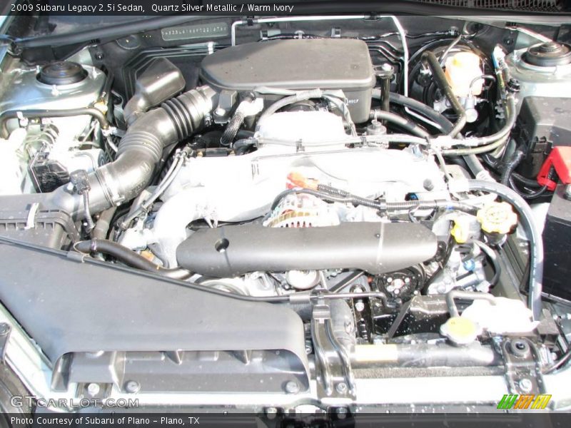 Quartz Silver Metallic / Warm Ivory 2009 Subaru Legacy 2.5i Sedan