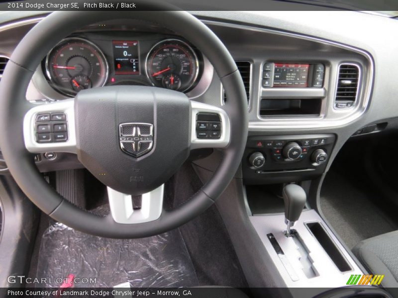 Pitch Black / Black 2014 Dodge Charger SE