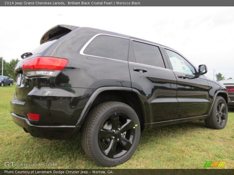 Brilliant Black Crystal Pearl / Morocco Black 2014 Jeep Grand Cherokee Laredo