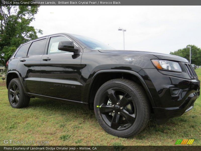 Brilliant Black Crystal Pearl / Morocco Black 2014 Jeep Grand Cherokee Laredo