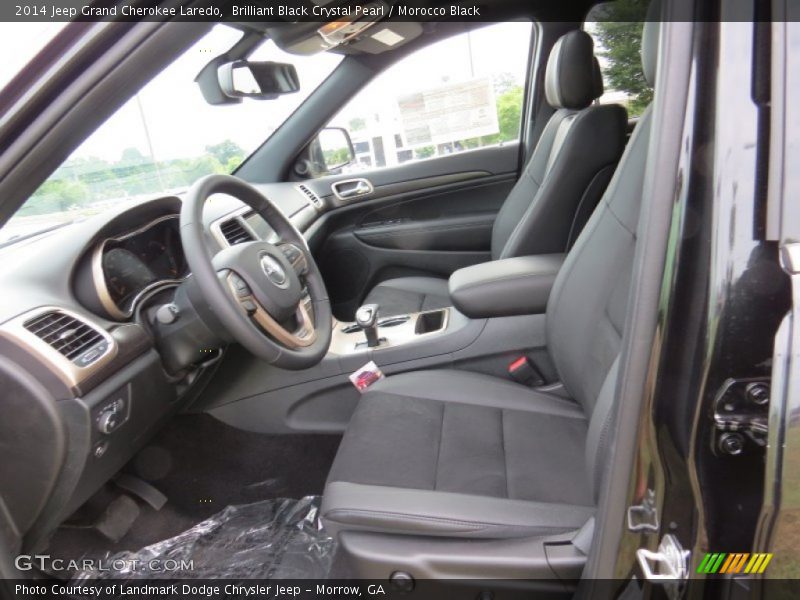 Brilliant Black Crystal Pearl / Morocco Black 2014 Jeep Grand Cherokee Laredo