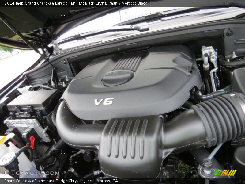 Brilliant Black Crystal Pearl / Morocco Black 2014 Jeep Grand Cherokee Laredo