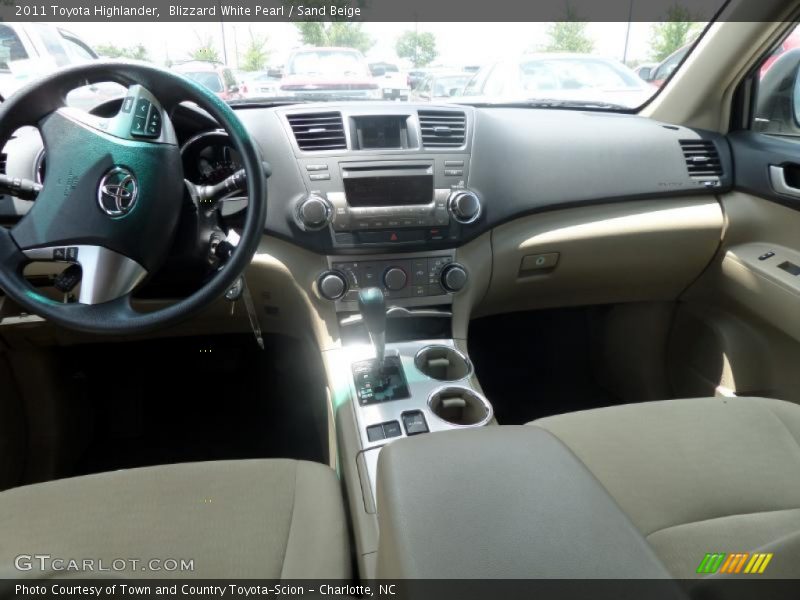 Blizzard White Pearl / Sand Beige 2011 Toyota Highlander