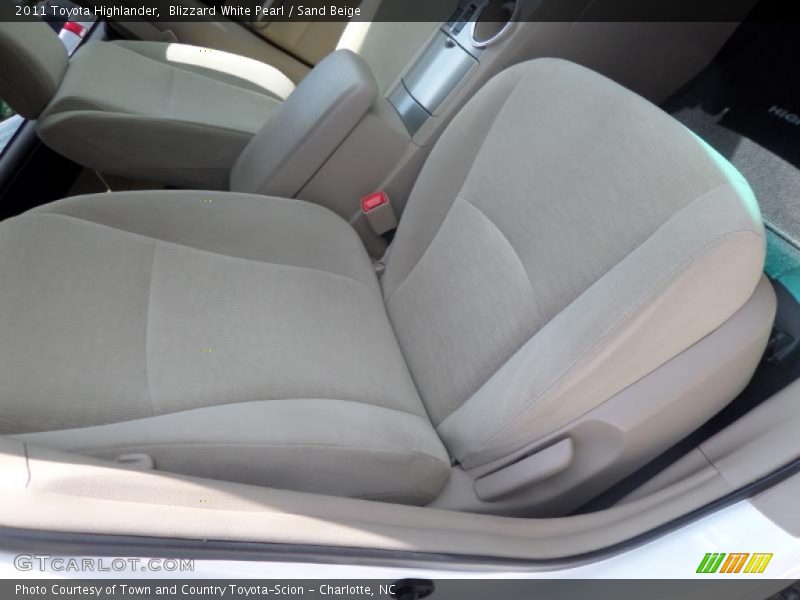 Blizzard White Pearl / Sand Beige 2011 Toyota Highlander
